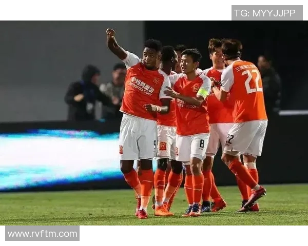 武汉足球队以63分领跑挑战赛积分榜展现强劲实力